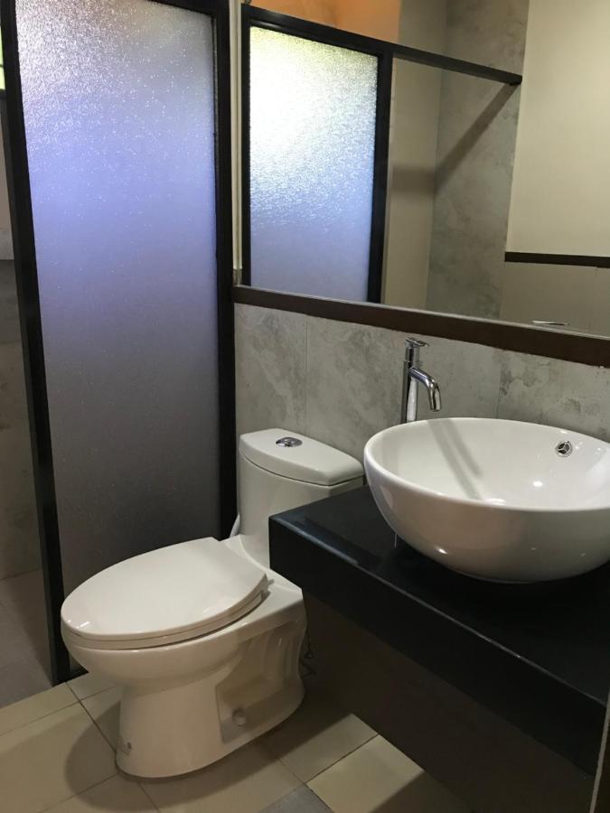 Sajo Plaza & Residences Iloilo City Bagian luar foto